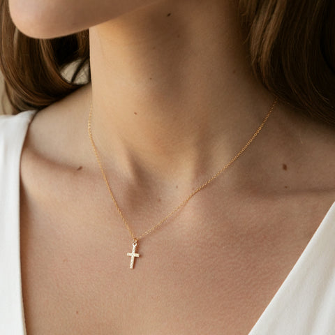 Tiny Cross Necklace | Simple & Dainty