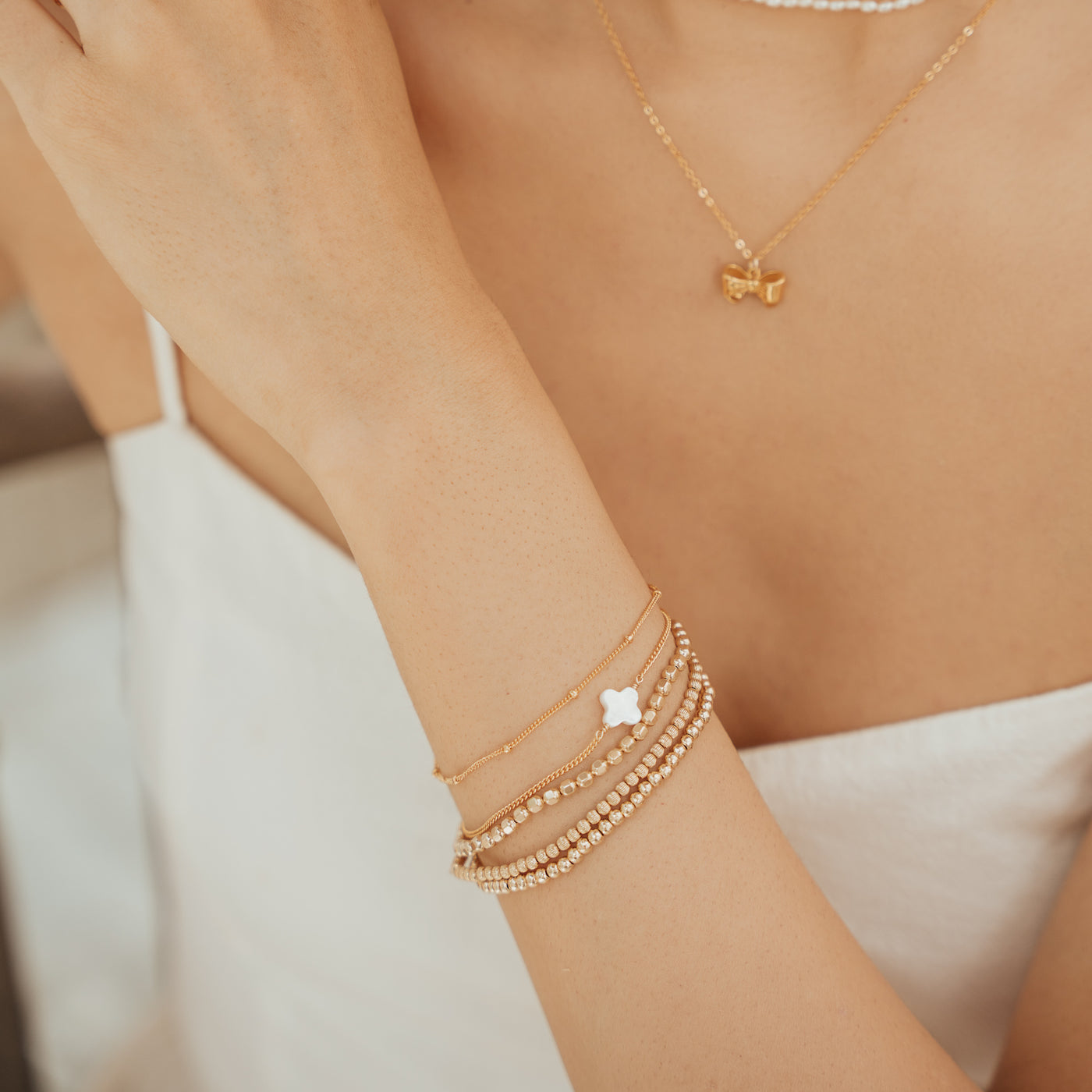 Hammered Stretch Bead Bracelet | Simple & Dainty Jewelry