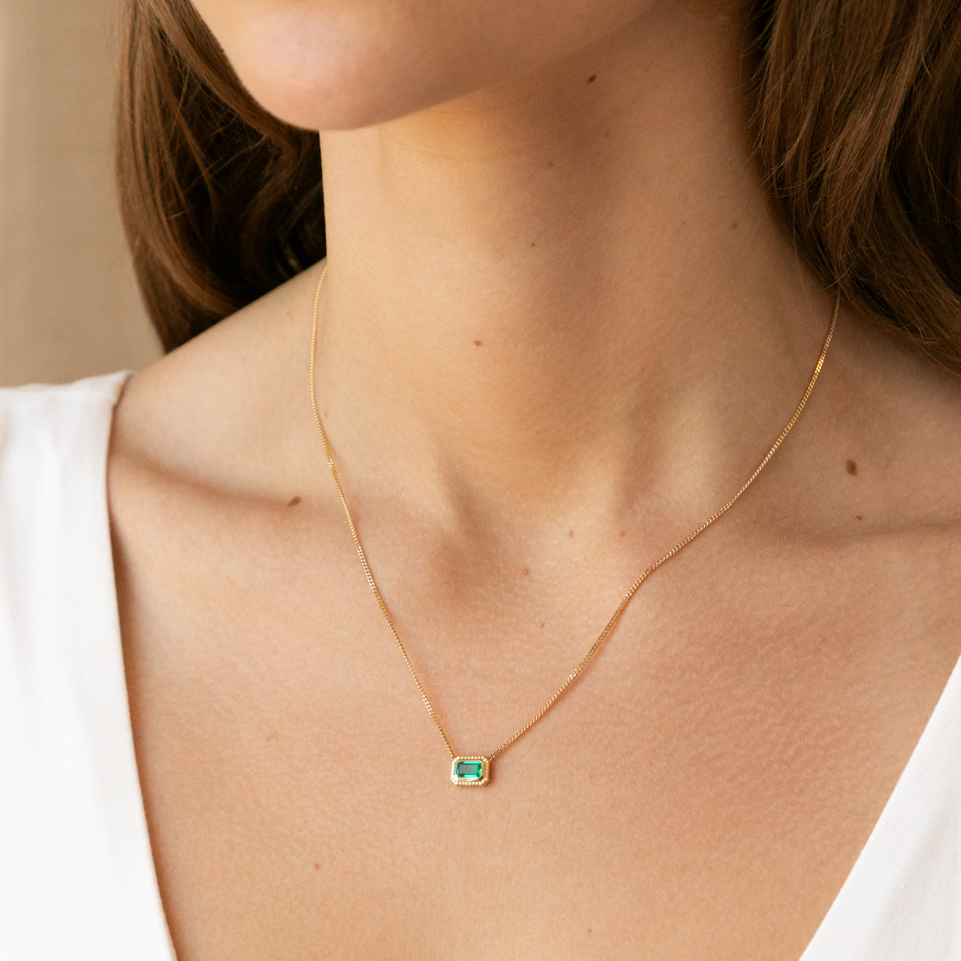 Ribbed Emerald Necklace | Simple & Dainty Jewelry