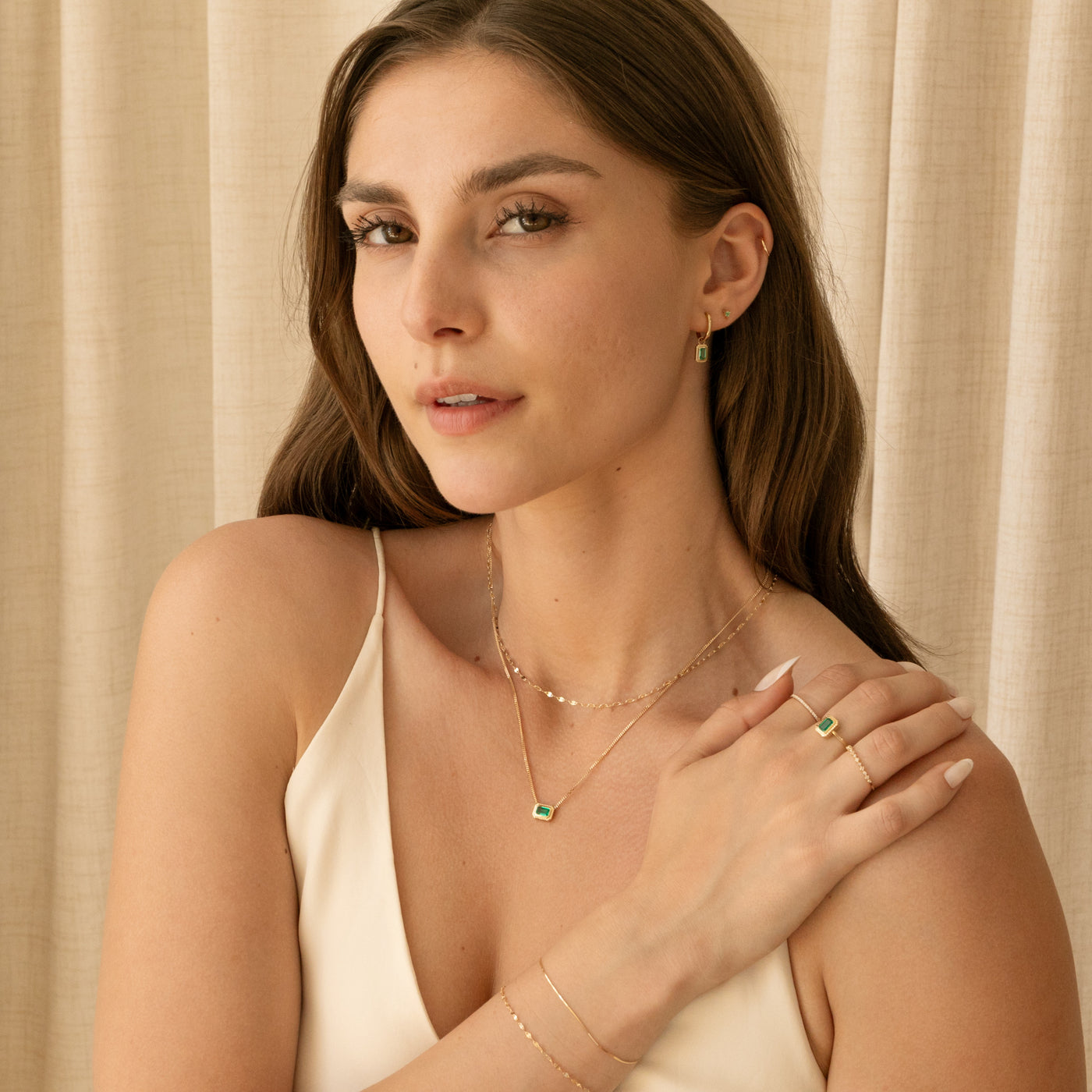 Ribbed Emerald Necklace | Simple & Dainty Jewelry