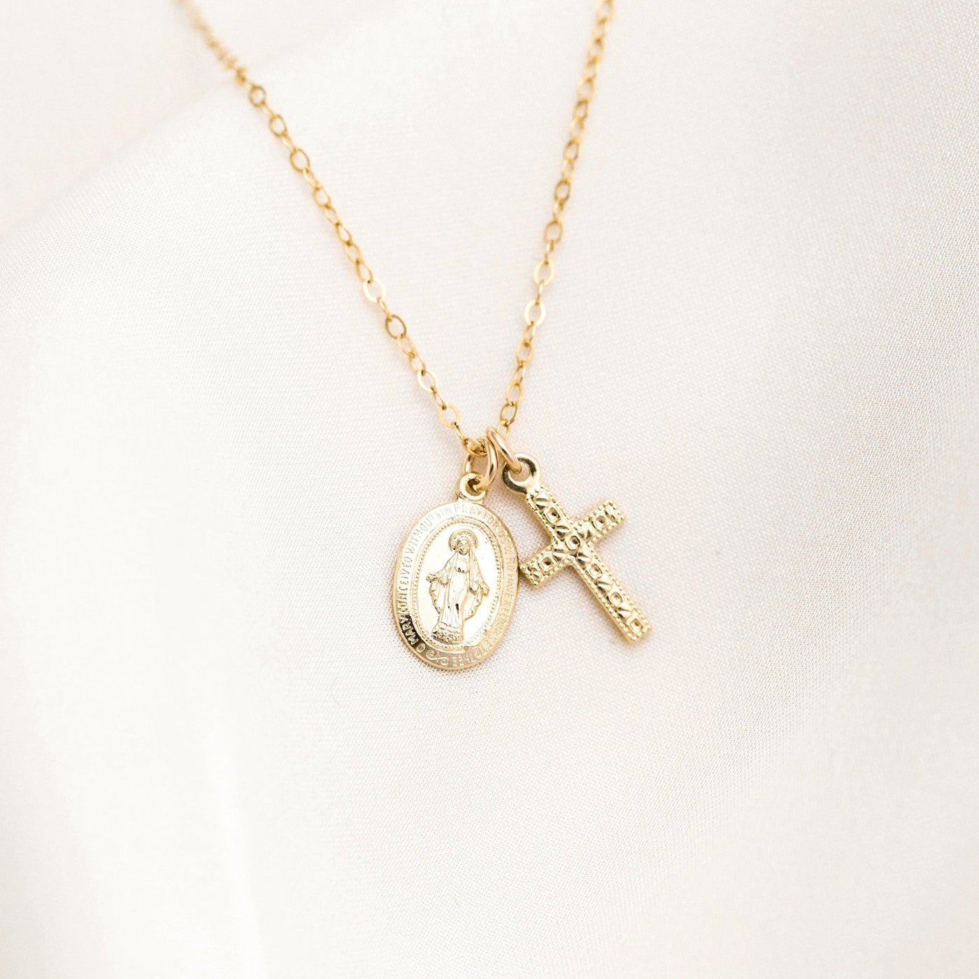 Gold Tiny Virgin Mary Necklace, Cross Necklace,mother Mary Necklace,catholic  Necklace,religious Jewelry, Bridesmaid Gift,mothers Day Gift - Etsy