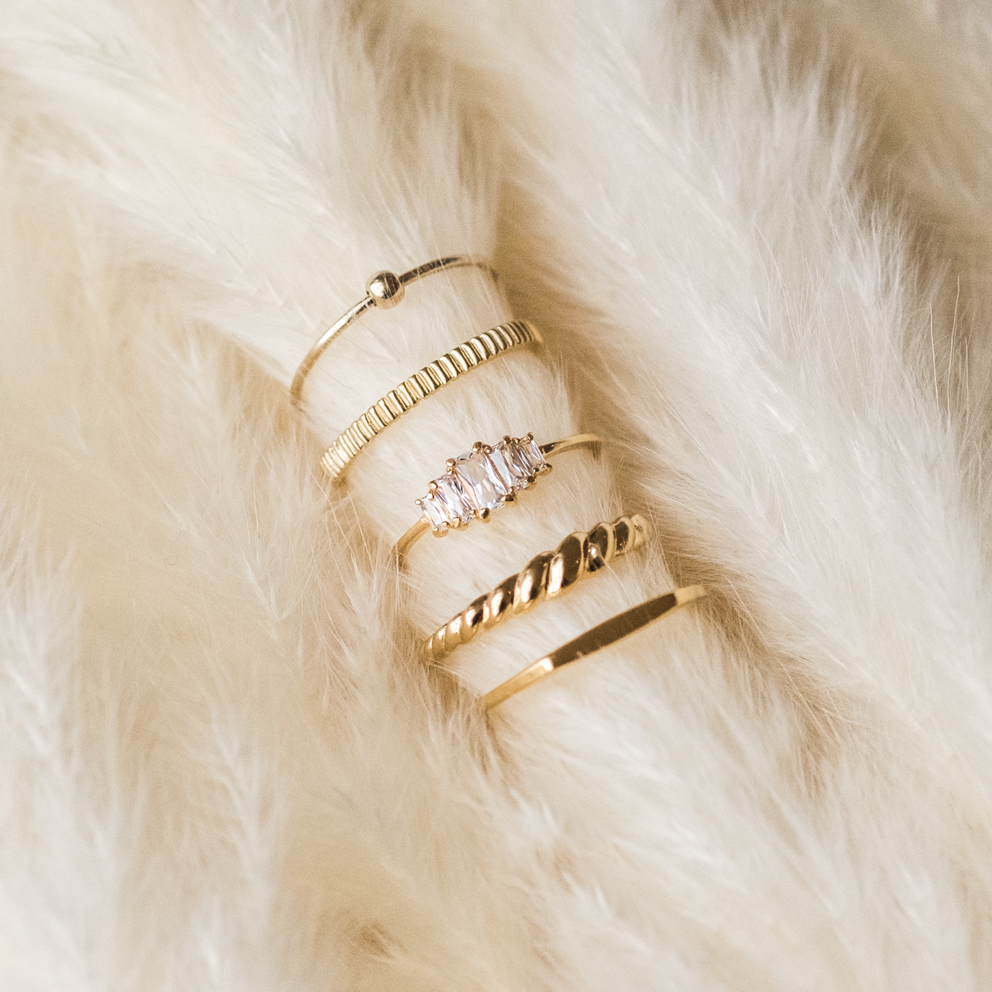 Fidget Bead Ring | Simple & Dainty Jewelry
