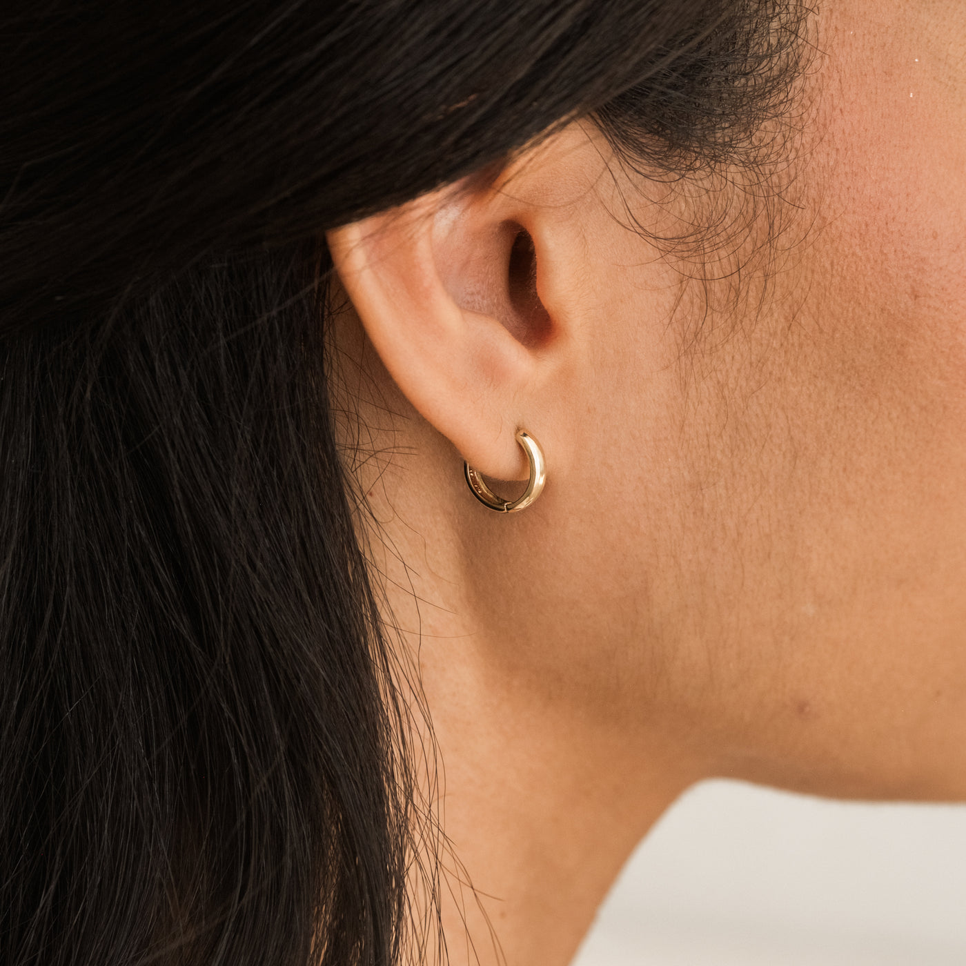 Thick Huggie Hoop Earrings - 14k Solid Gold | Simple & Dainty Jewelry