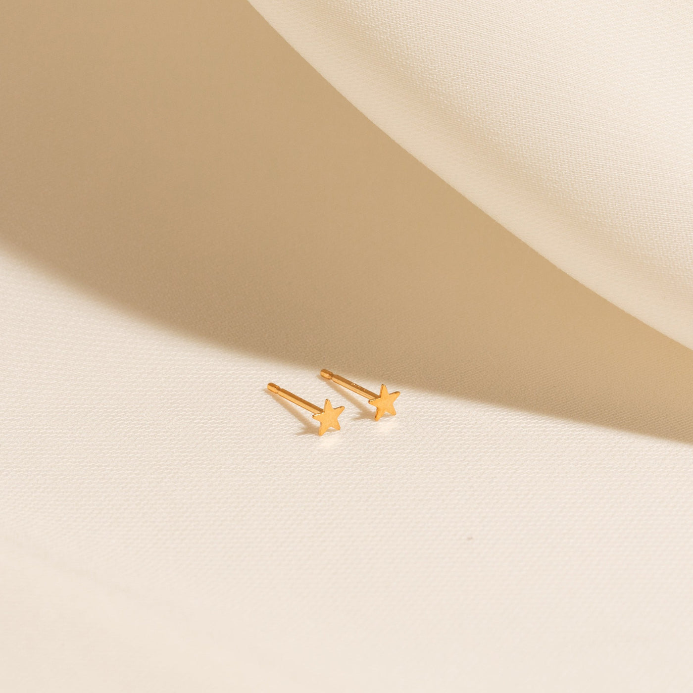 Tiny Star Stud Earrings | Simple & Dainty Jewelry