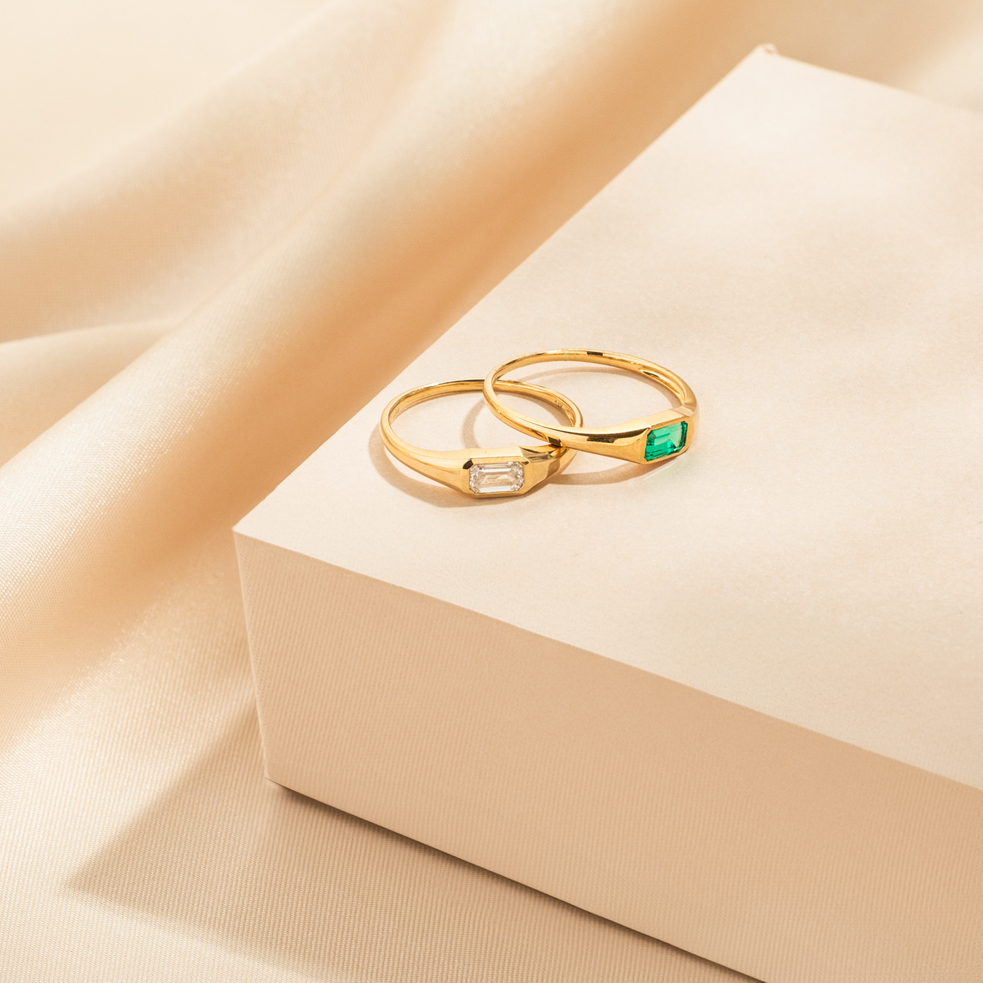 Emerald Signet Ring | Simple & Dainty Jewelry