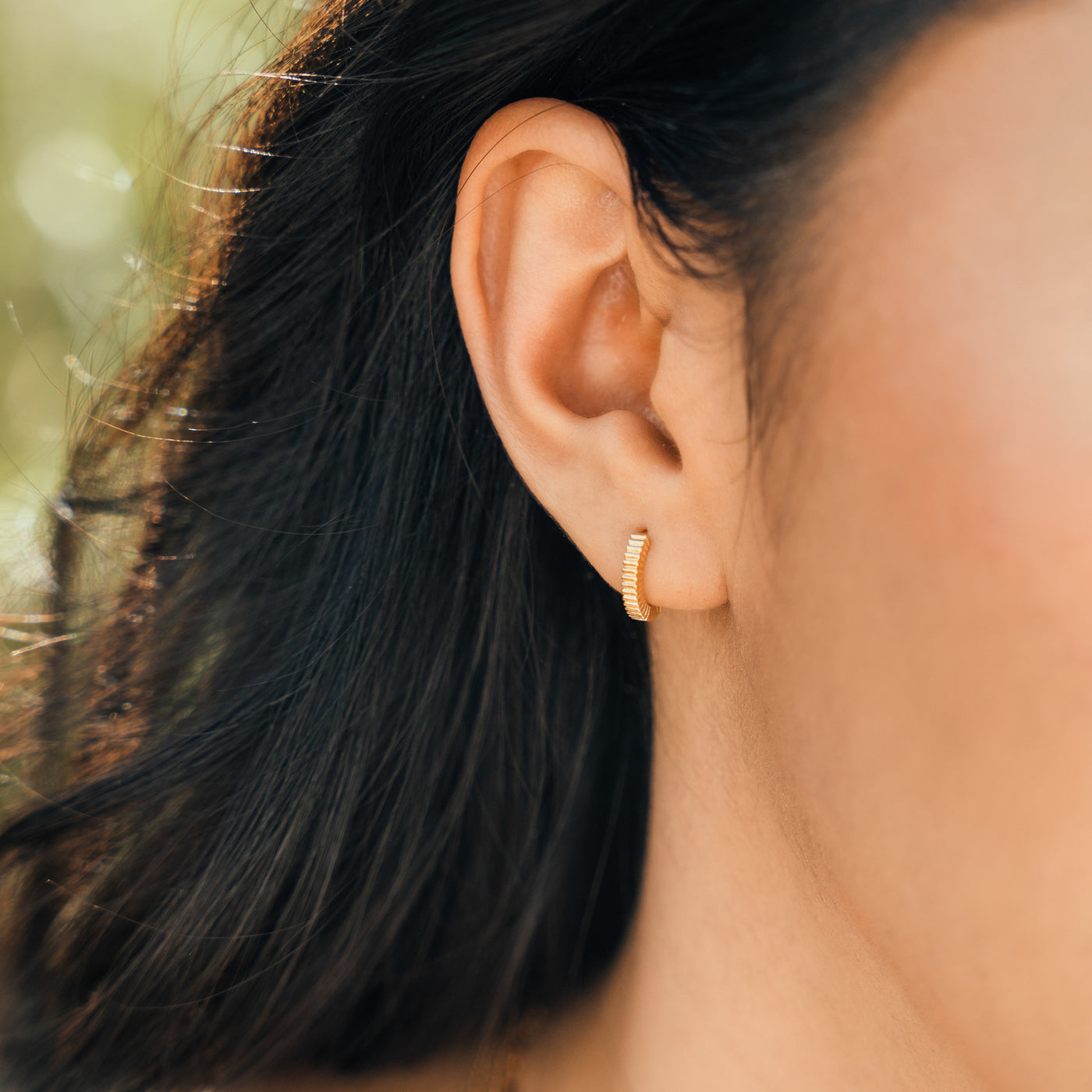 Ribbed Huggie Hoop Earrings | Simple & Dainty Jewelry