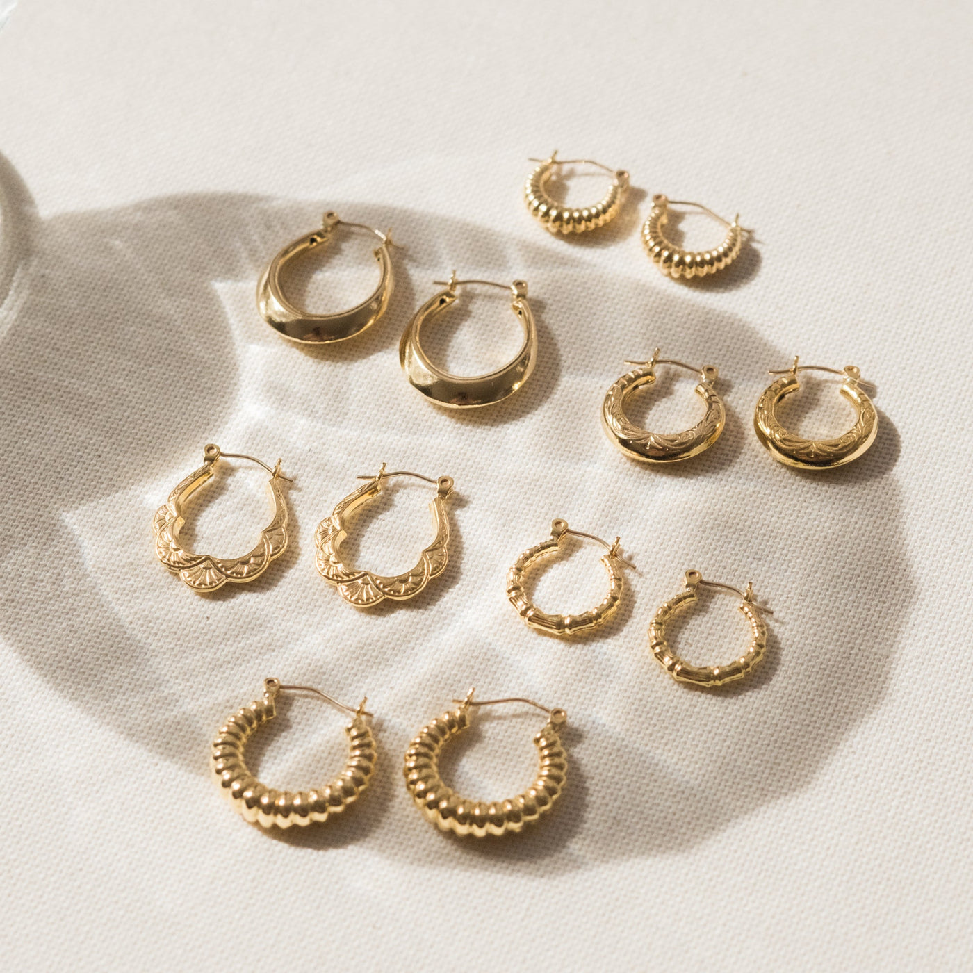 Vintage Scalloped Hoop Earrings | Simple & Dainty Jewelry