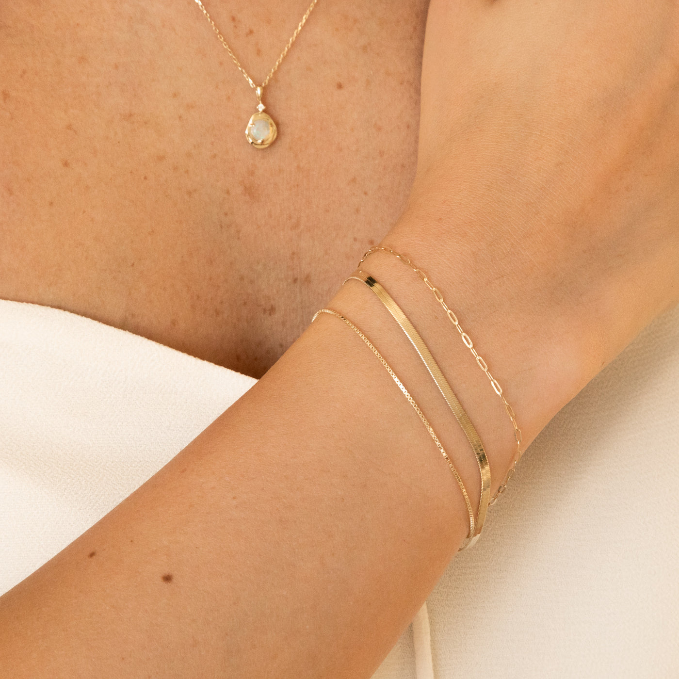 Thin Box Chain Bracelet - 14k Solid Gold | Simple & Dainty Jewelry