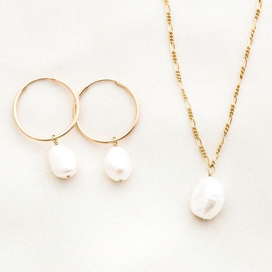 Baroque Pearl Necklace by Simple & Dainty Jewelry