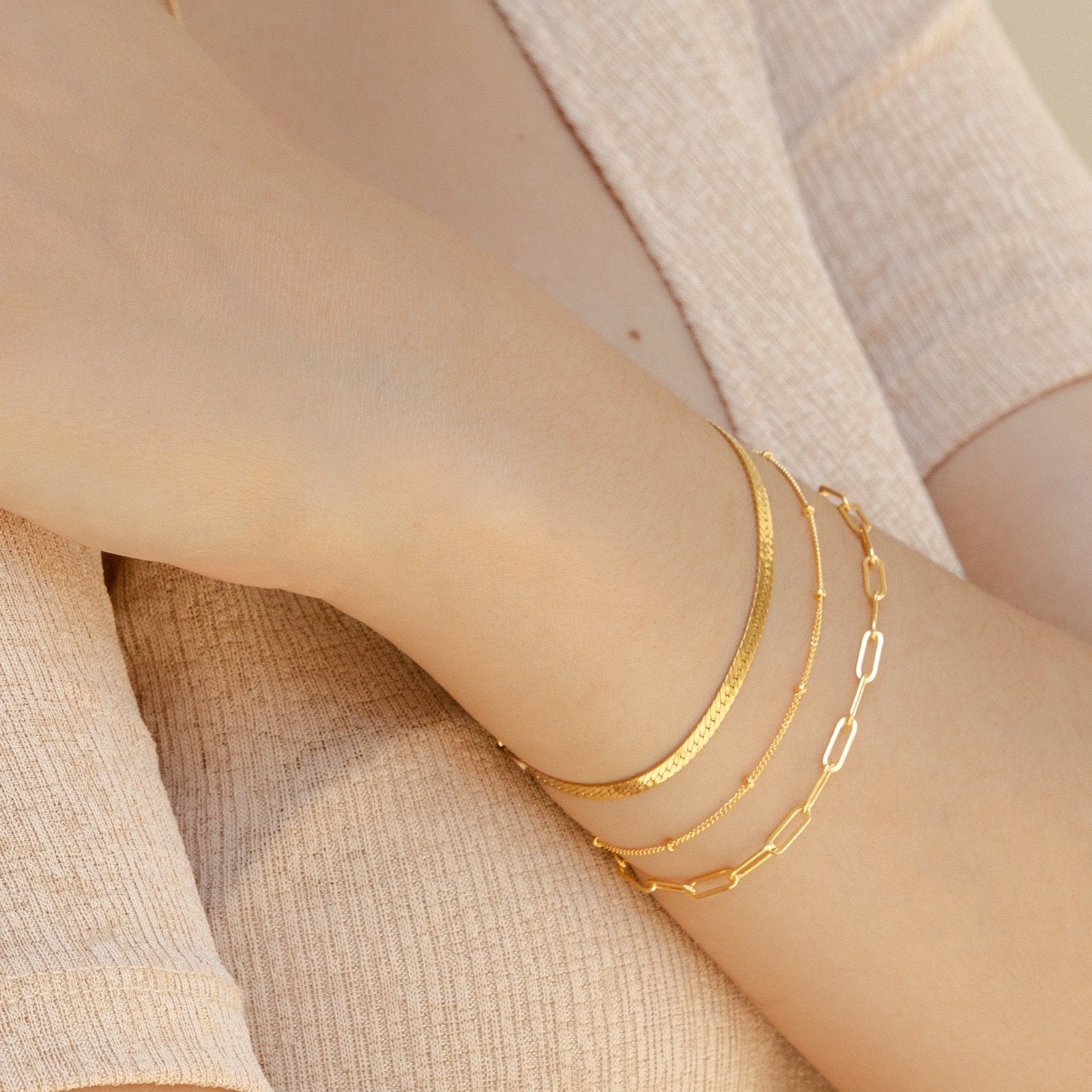 Small hot sale dainty bracelets