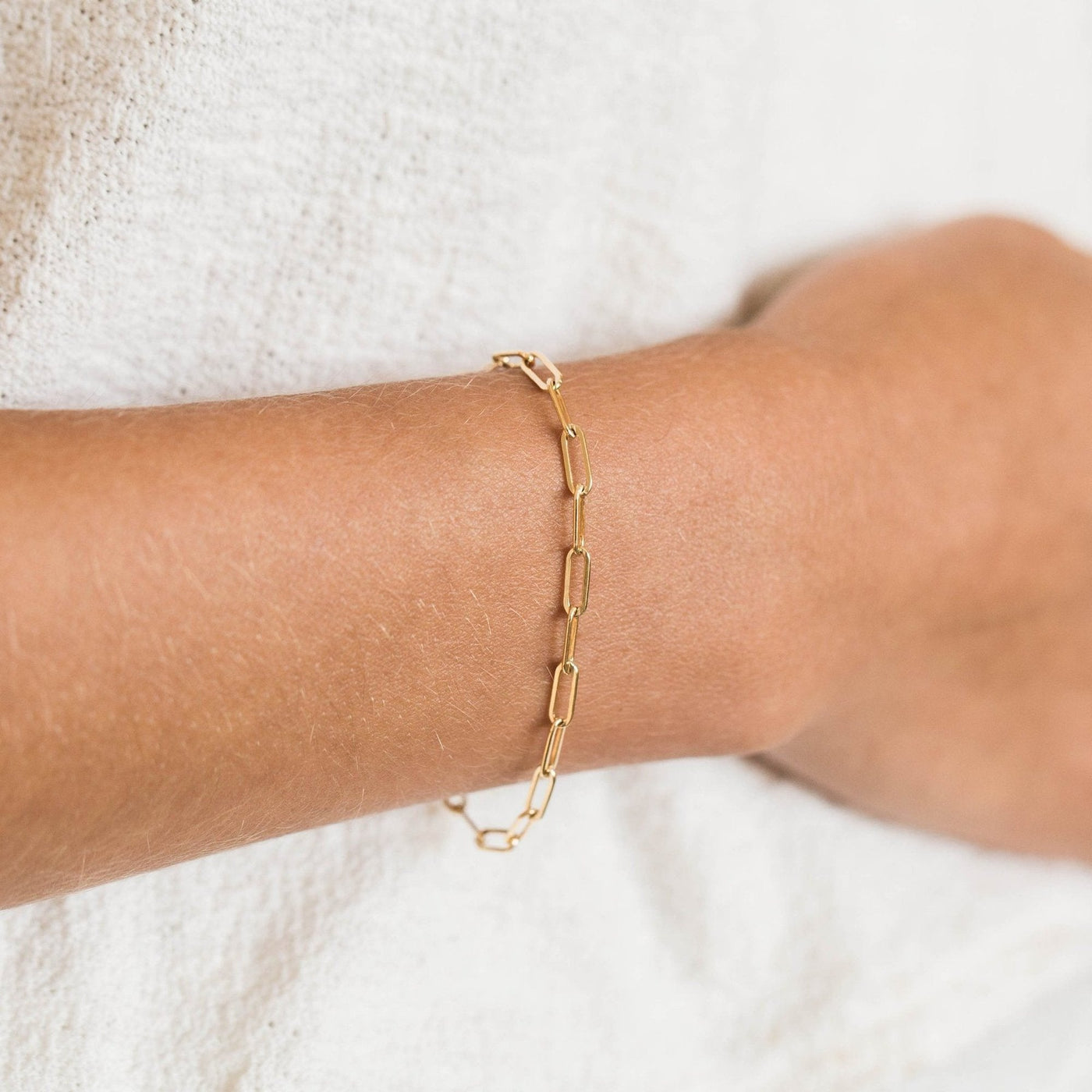 14K Gold Filled or Sterling Silver Paperclip Chain Bracelet • Dainty  Paperclip Chain Bracelet • Beaucoupdebeads • B329