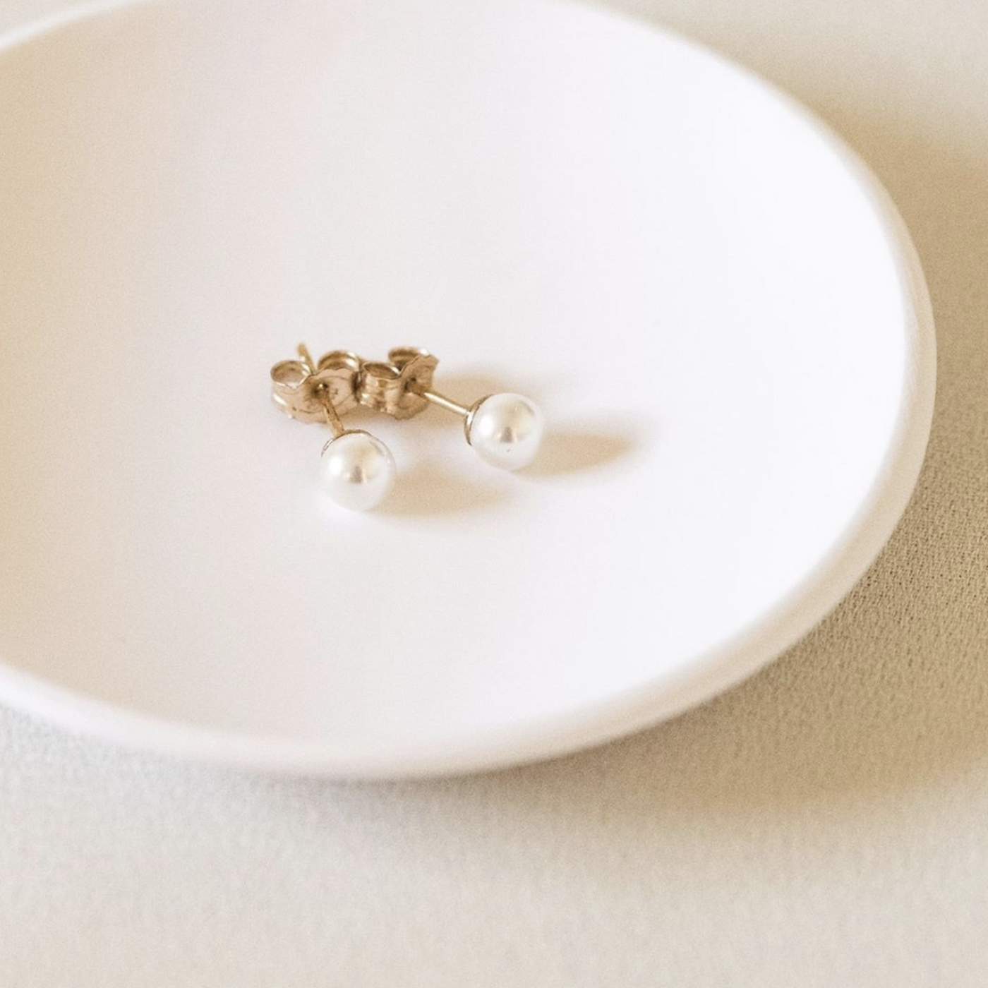 Pearl Stud Earrings | Simple & Dainty
